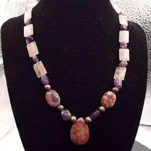 ROSE QUARTZ TABLETS, AMETHYST BEADS WITH UTAH RED JASPER TEARDROP NECKLACE 18